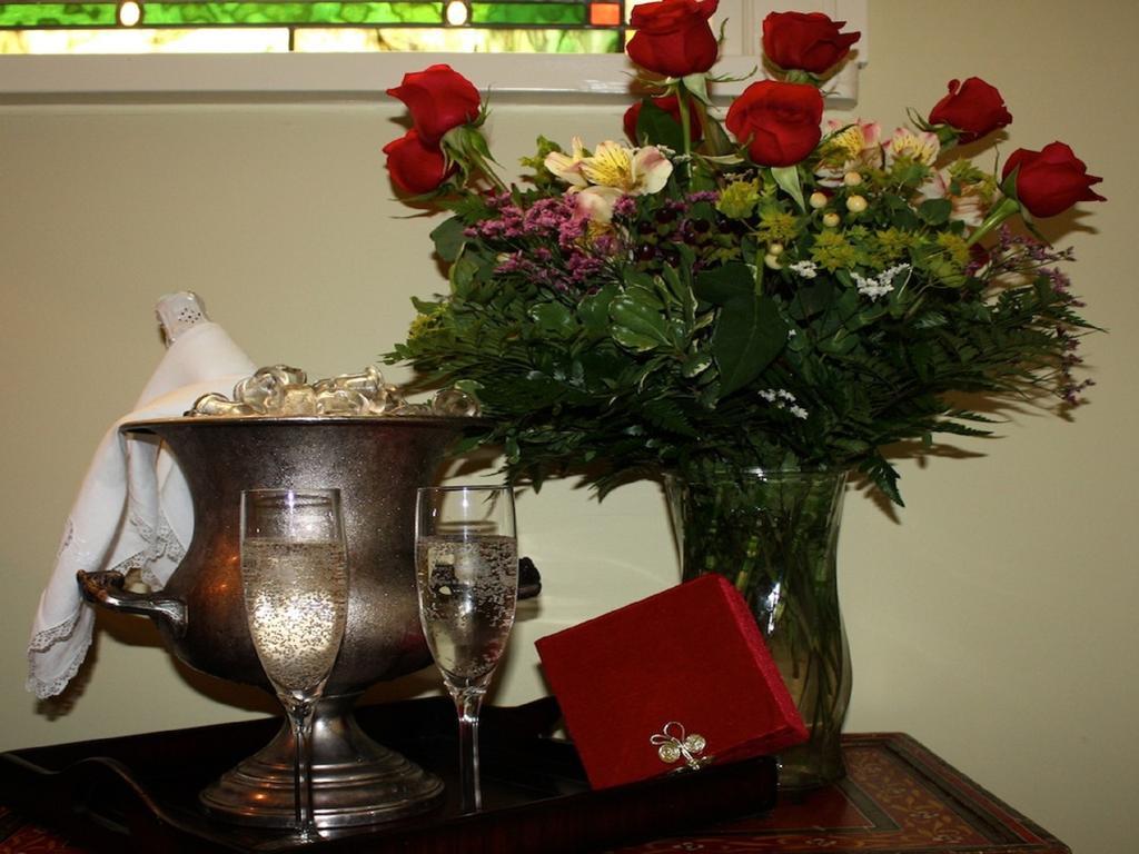 Morgan And Wells Bed And Breakfast Shelby Bagian luar foto